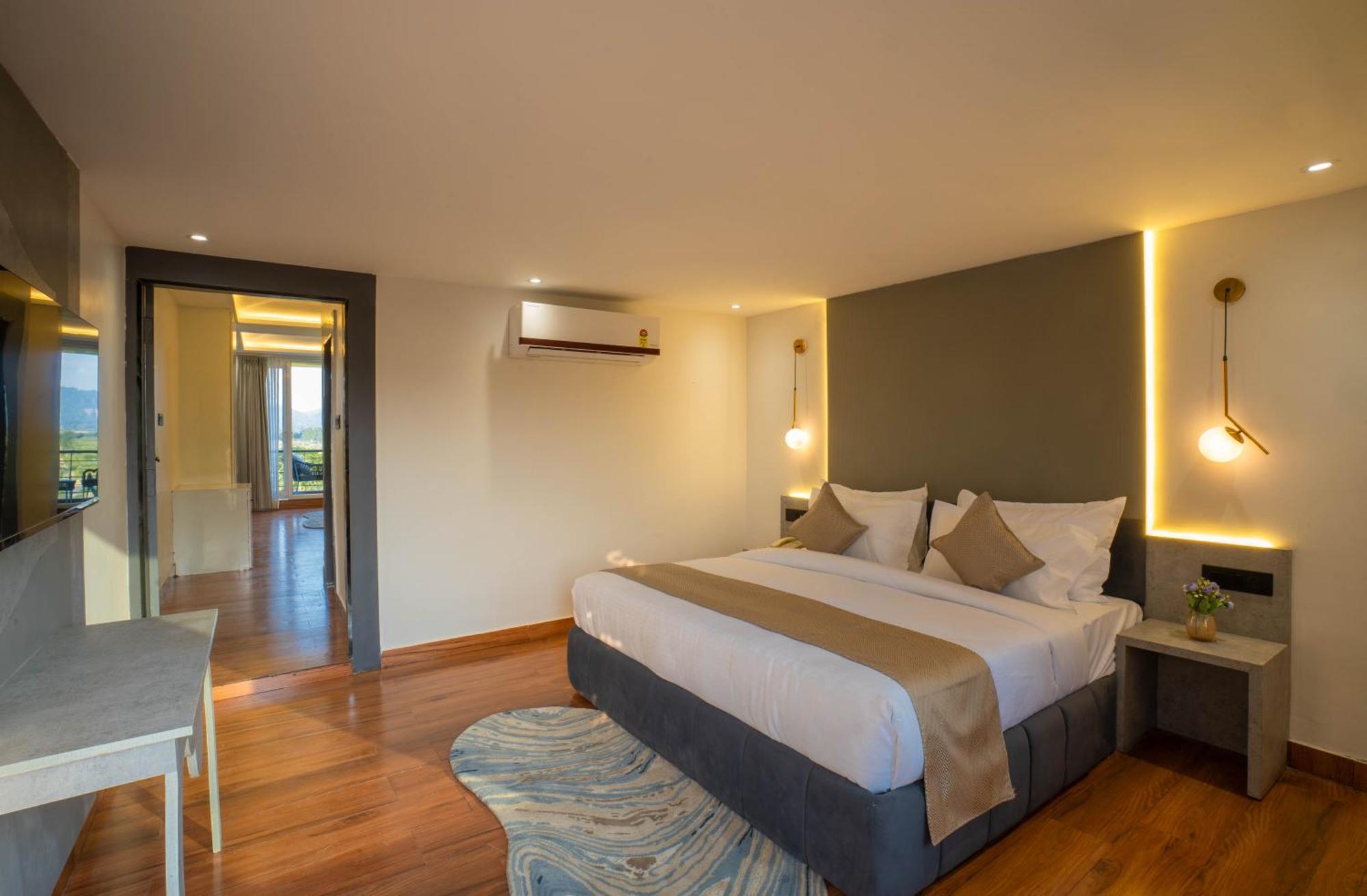 The Ganges Riverside Escape With A Private Ghat Haridwar Room photo