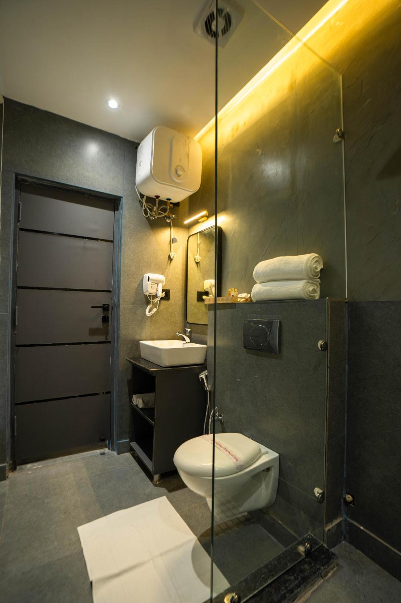 The Ganges Riverside Escape With A Private Ghat Haridwar Exterior photo